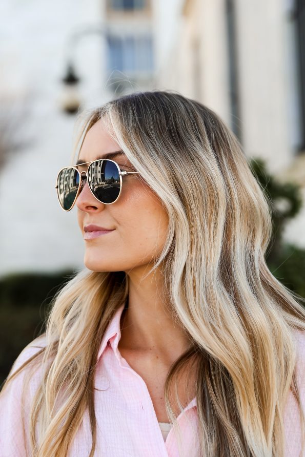 shopdressup_aviator_sunglasses-6_aa467423-7a8d-46d2-94ca-9020a0725288