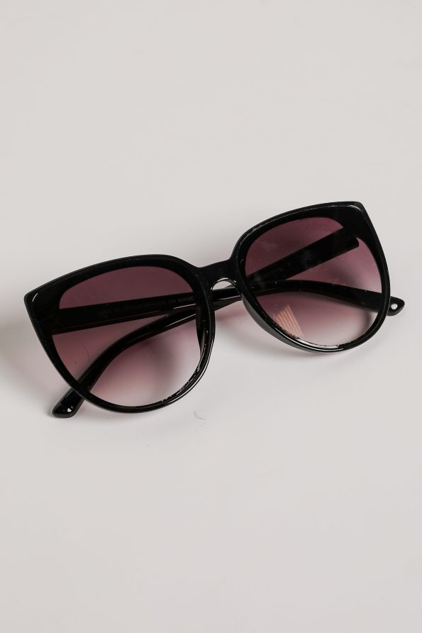 shopdressup_black_round_cat_eye_sunnies