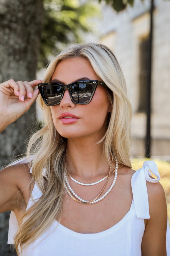 shopdressup_cat_eye_sunglasses-4_44752caf-f35c-4a75-91da-fb3e59cd6612