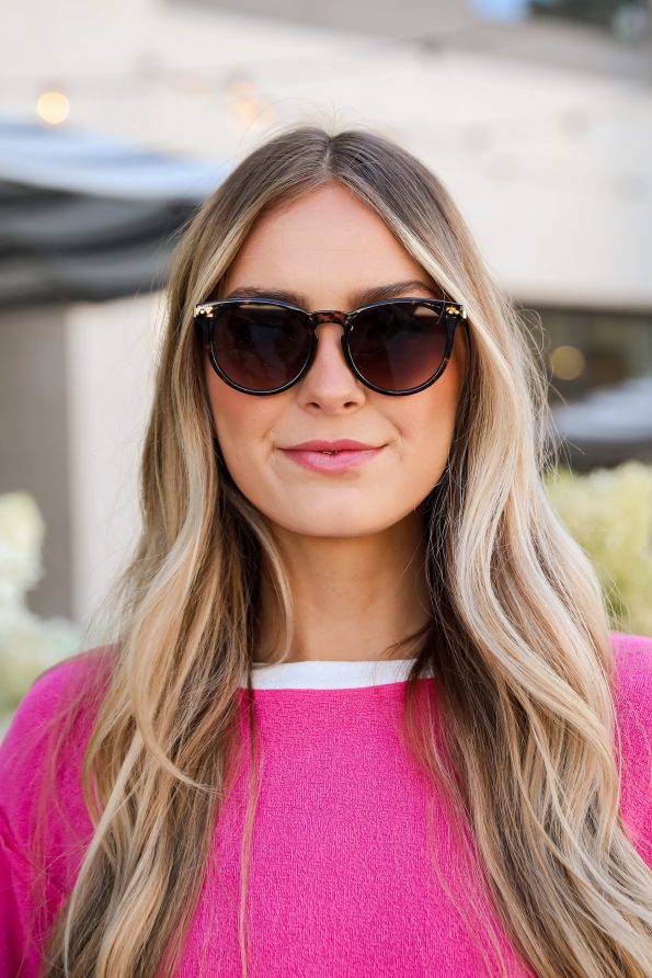 shopdressup_round_sunglasses-15_2d3efb92-f99c-41b4-8fa9-5a909625d825