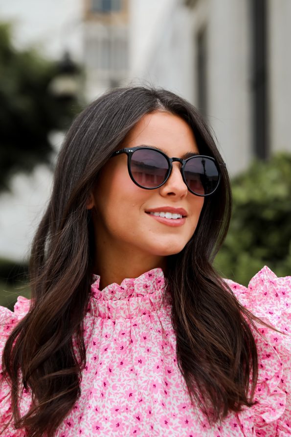 shopdressup_round_sunglasses-3_2dc330e5-3a0f-4781-ae55-a3753e6a86f0